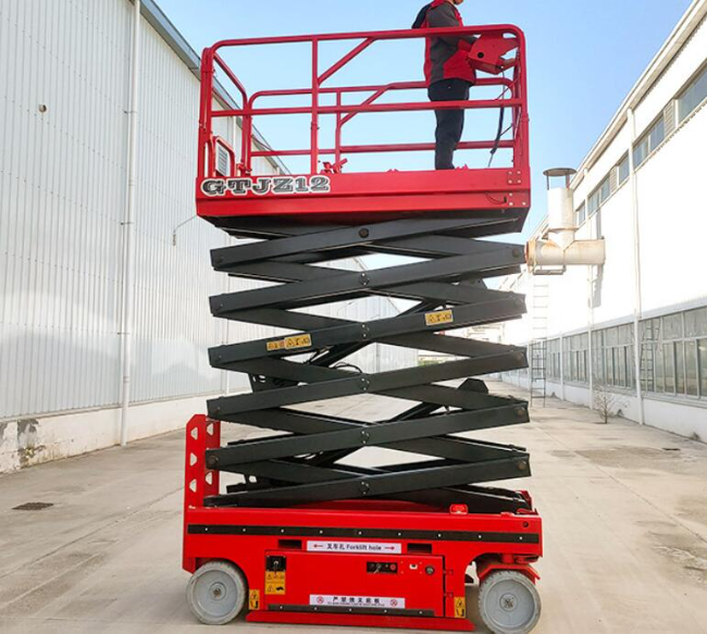 信阳自行走移动式升降机